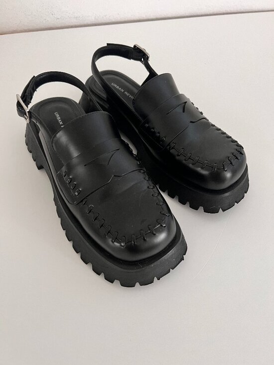 Urban Revivo Shoes - Urban Revivo Black Chunky Lug Sole Slingback Loafers Size 6.5